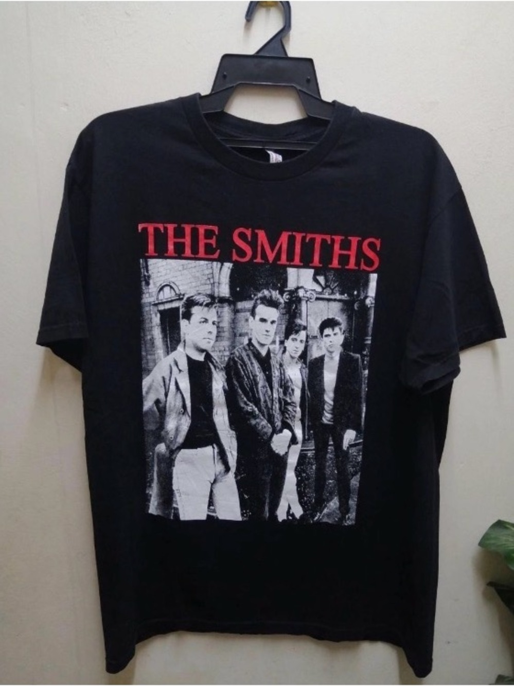 Gildan Black Short-Sleeve Tee with Red THE SMITHS Logo
